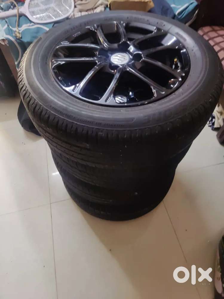 Swift 15inch alloys with Bridgestone tyres