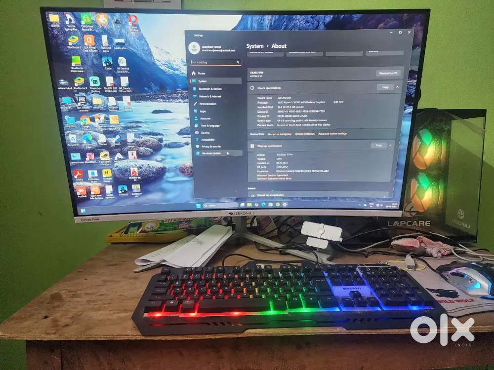 Gaming PC 1.5 years with 32 inch curved display montor just in 50000