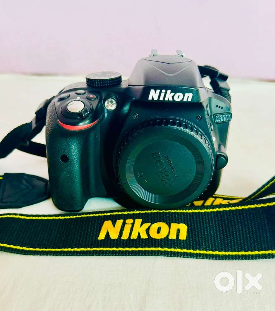 Nikkon D3300 with double lens
