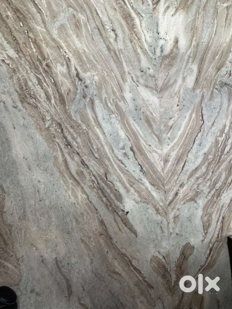 Showroom and office space for rent at chwkbazer Bishnupur