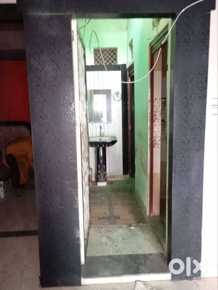 यह मकान बिल्कुल नए तरीके का बना हे और इसमें फुल फर्नीचर हे