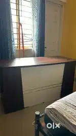 RoyalOak table,140cm len, one drawers , one shelf| Excellent condition