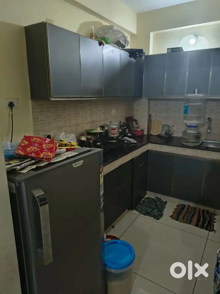 1BHK semi furnished flat allowed for family and batchleors