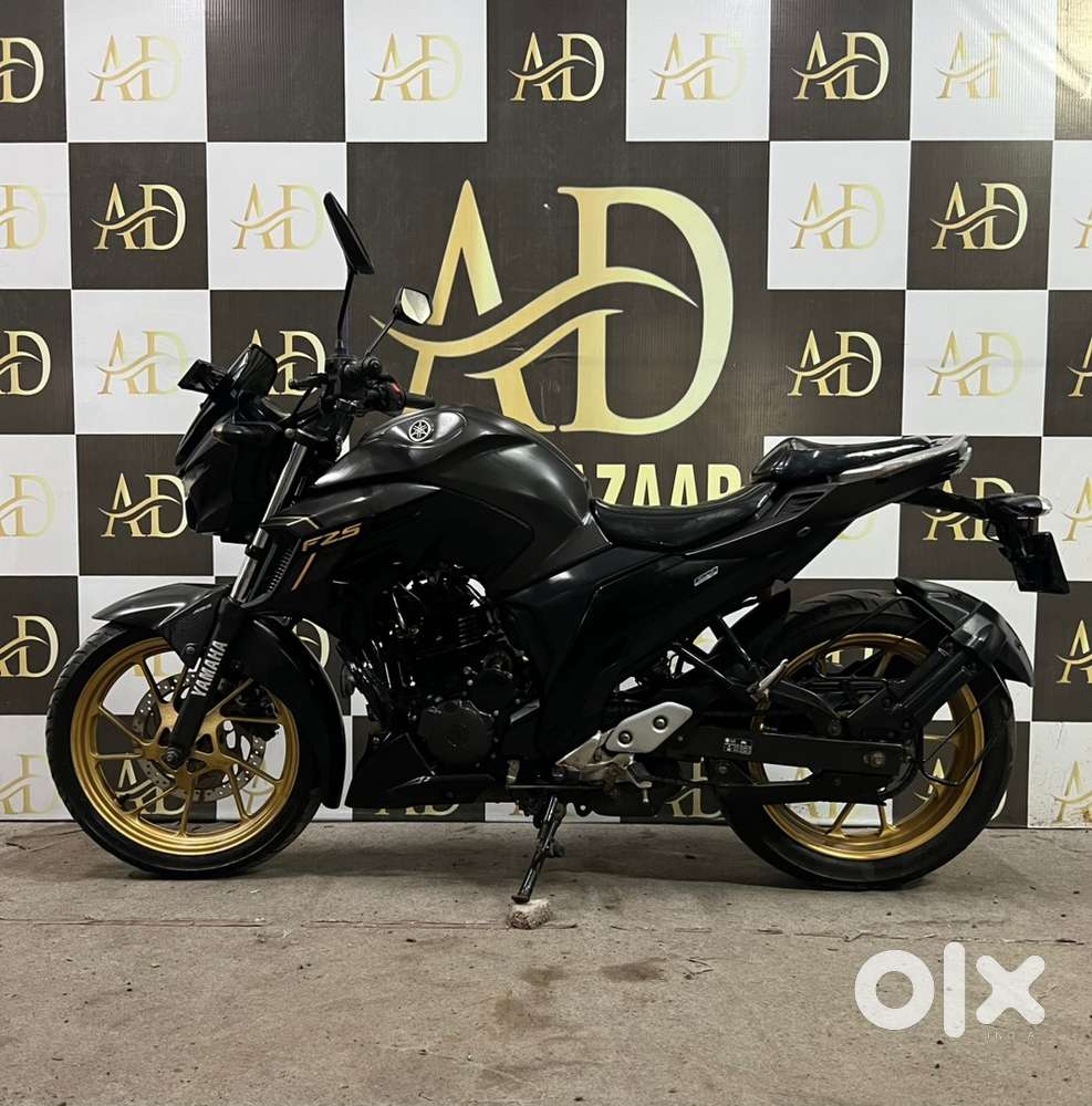 YAMAHA FZ 250 ABS BS6 1st OWNER MINT CONDITION