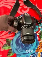 Canon D600 flip screen with attachments