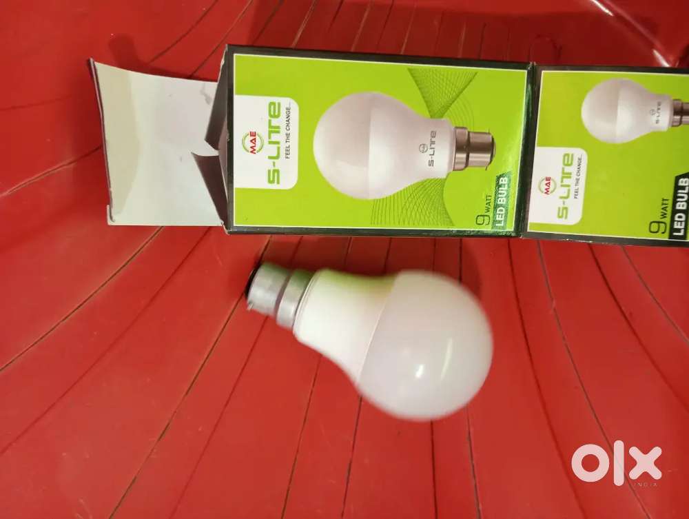 Bulb bulb bech raha hoon