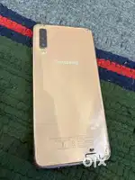 Samsung A 7 triple camera