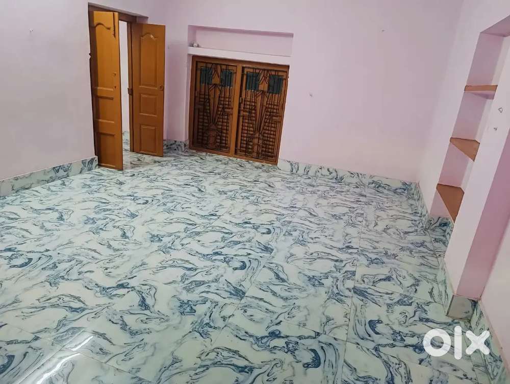 1rk house rent available dumdum station 15minit bediapara