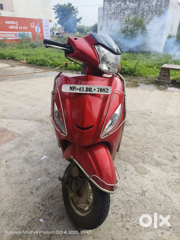 It is in very good condition, there is no damage Top class condition