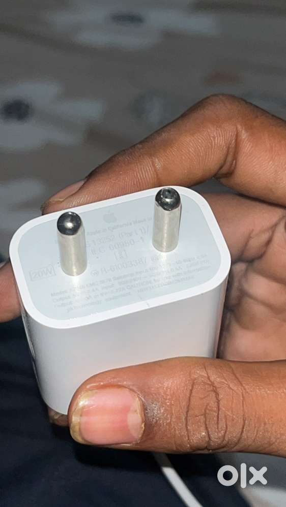 APPLE 20W ADAPTOR