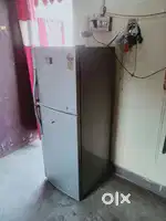 Sharp dubbed door 245 litres