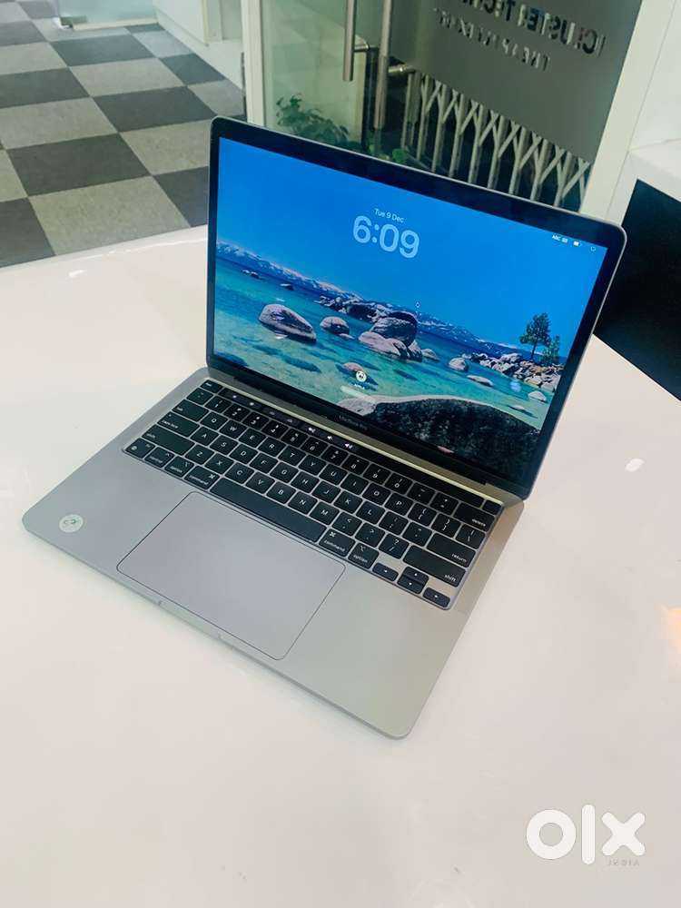 Apple MacBook Pro (13inch) 2020 M1 Chip 8GB 256GB SSD A2338 WRNTY