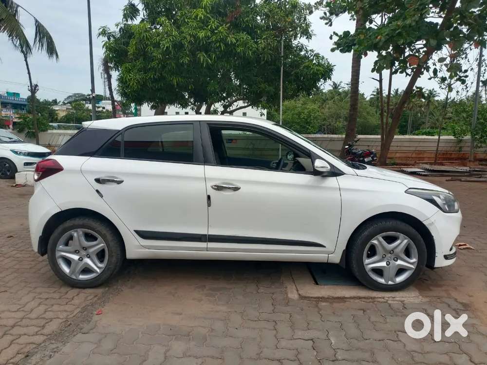 Hyundai Elite i20 2017 Diesel 169000 Km Driven