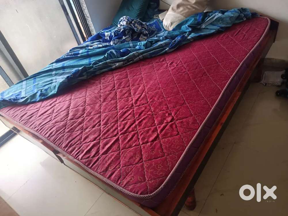2 Single beds 6×3 & 1 Mattress 6×5
