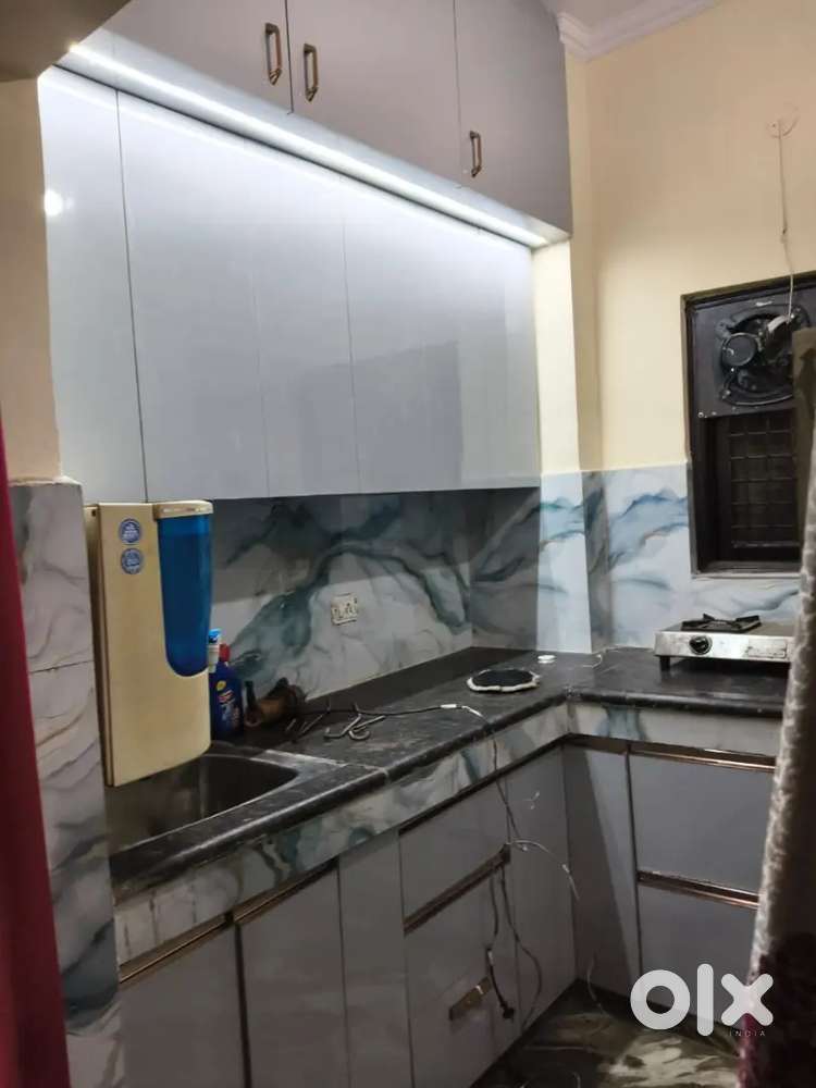 1bhk furnished flat for rent near uttam Nagar west metro waking