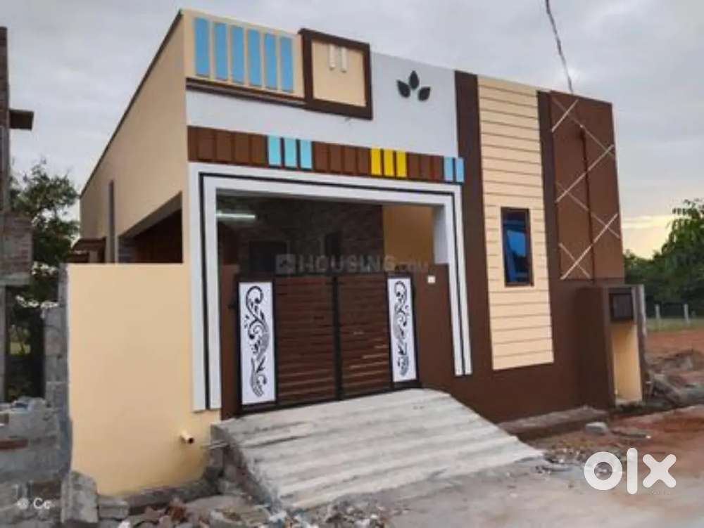 Independent villa Nearby Redhills