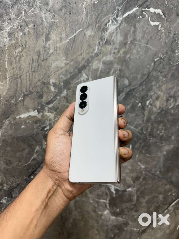 Samsung Galaxy Fold-4, 12/256GB.