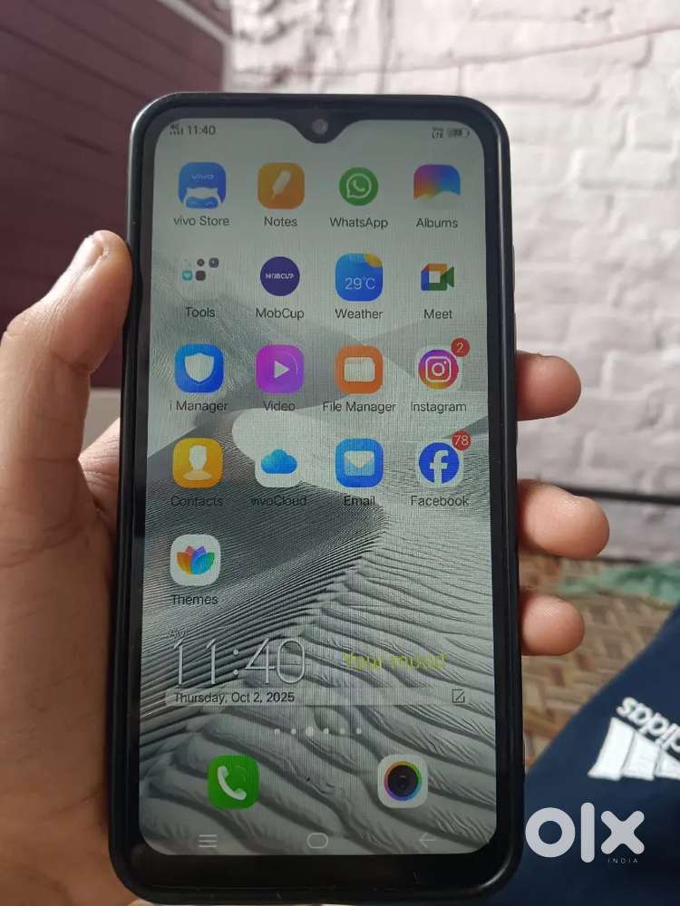 Vivo 1814 chal raha hai charger hai power butten kam nahi kar raha hai