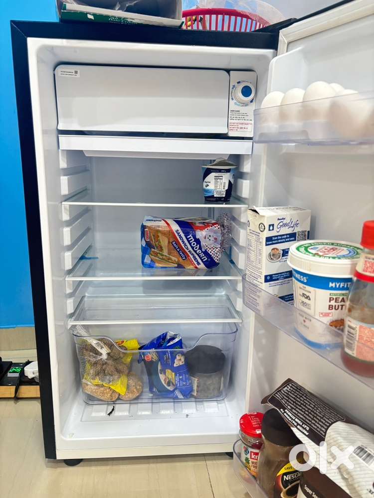Croma 84 litres mini fridge