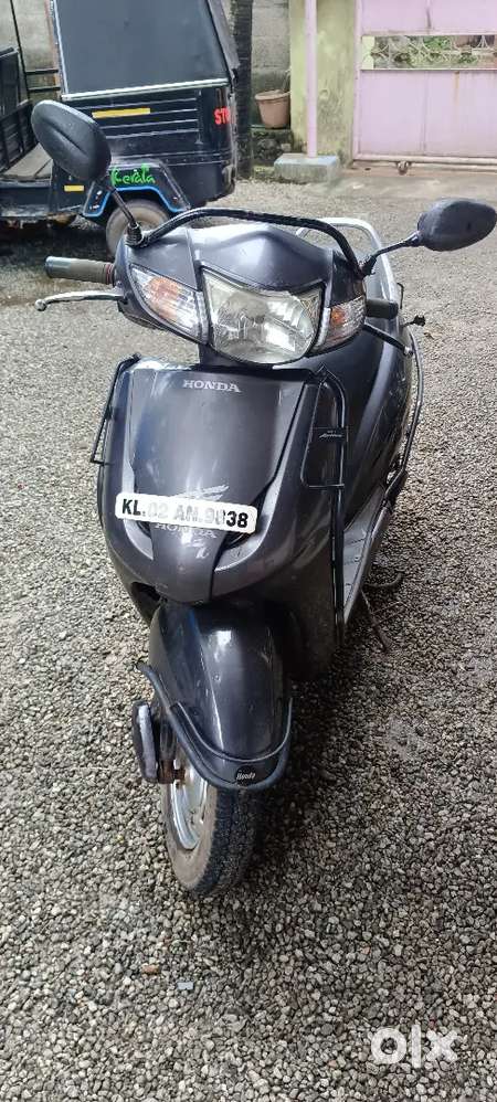 2013 activa single owner. 68700 klmtr,