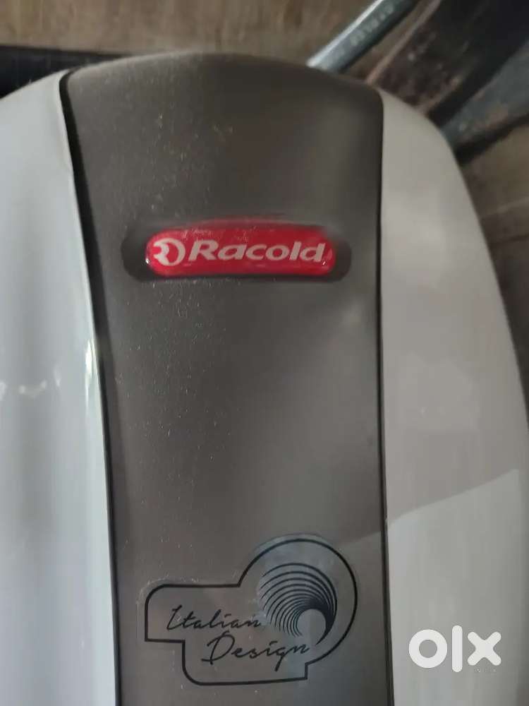 Racold Pronto 3 ltr 3 KW Power Instant Geyser Good Working Condition