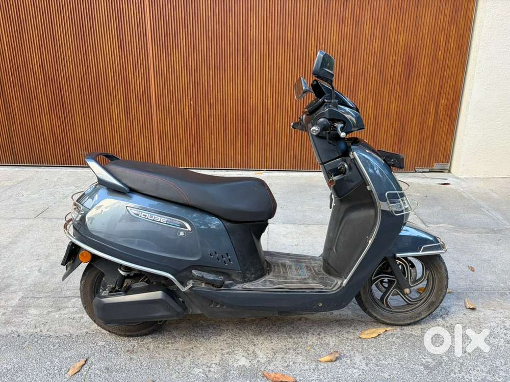 Tvs iqube s electric scooter 105 mileage