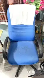 Hydraulic chair