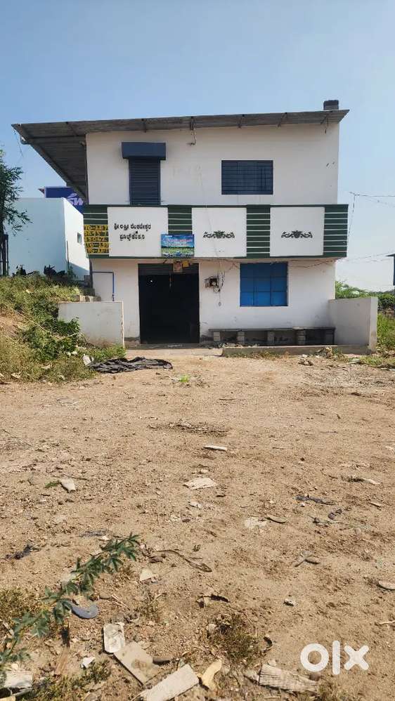 Godawn shop infront of full of space upto 2500 sq ft