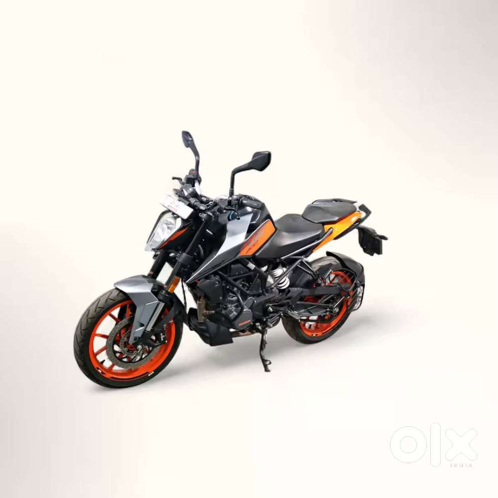 KTM DUKE 200 BRAND NEW VEHICLE LOOK
