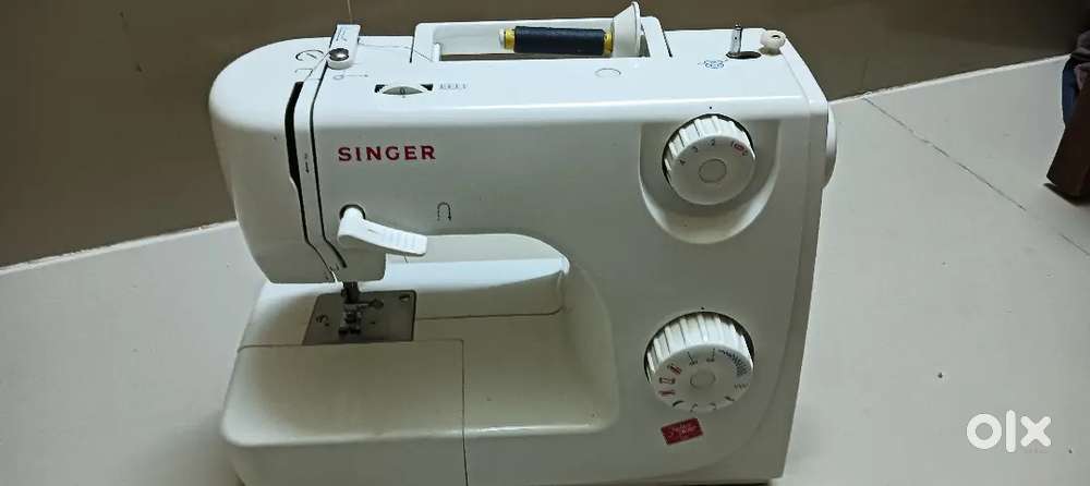 Singer sewing machine 8280 price 5000