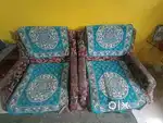 2 sofe alag hai aur ek bada sofa alag hai urgent sell