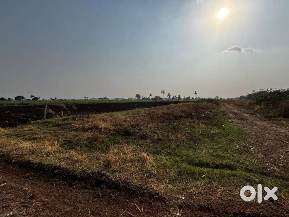 गुंतवणुकीची संधी- १५,००० चौ. फु. चा प्लॉट आकर्षक किमतीत.