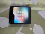 Flip 5 256gb dot on side line comes when open but goes after that
