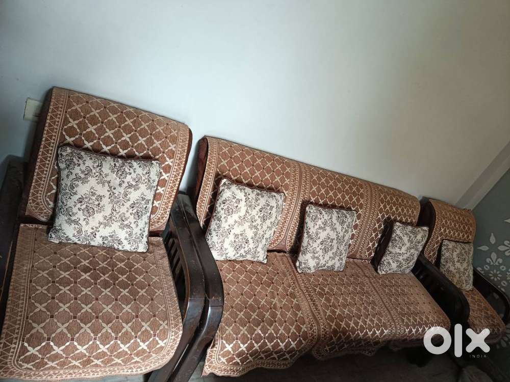 Sale Heavy L shape multipurpose table@6900,5 seater sofaset@6900