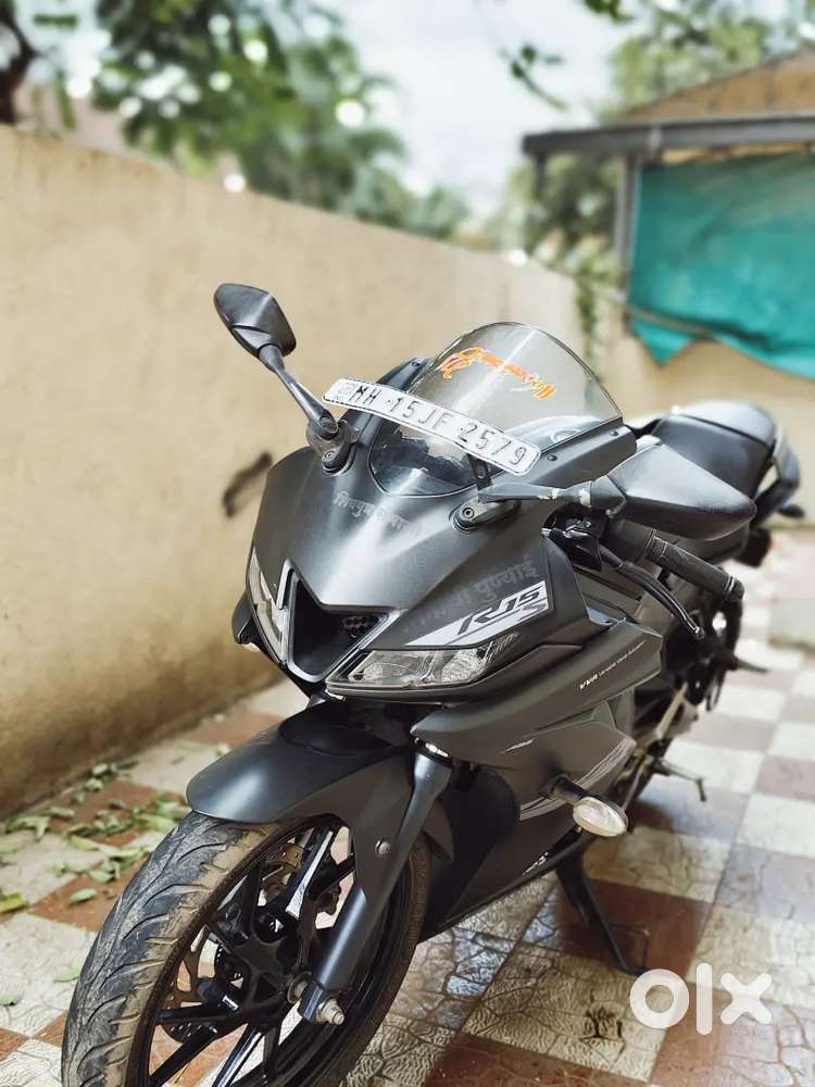 R15 V3 urgent sell