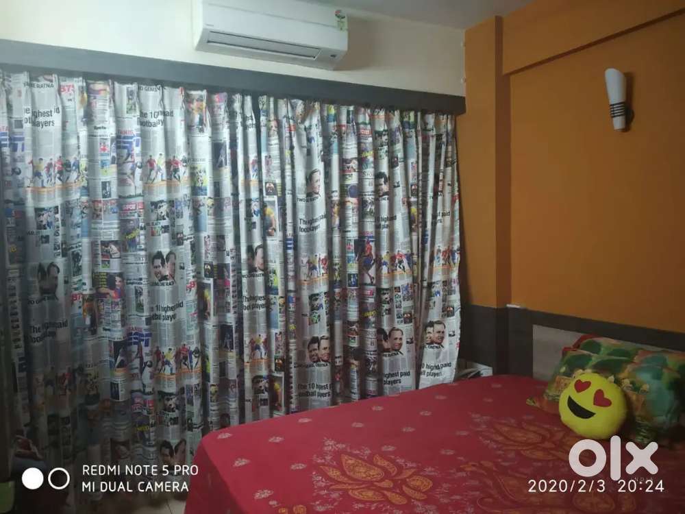 Fully furnished flat available in rajarhat new town , bechlors allowed