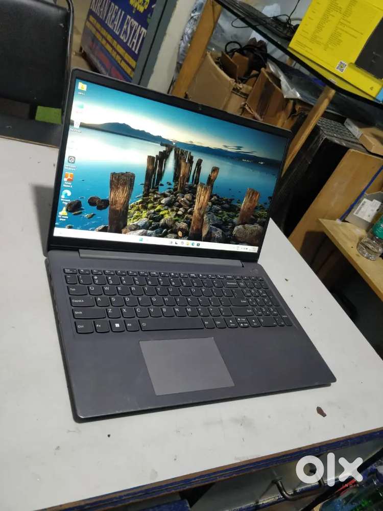 Lenovo intel core i5 12th gen 16GB RAM  512GB SSD Windows 11