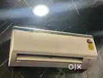 Daikin FTL28UV16W1 0.8 Ton Non Inverter 3 Star Split Air Conditioner