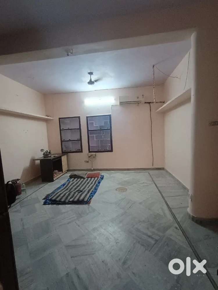 1 RK indipendent house