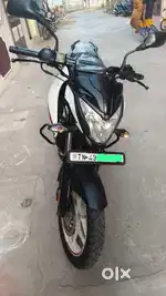 Bajaj Ns160