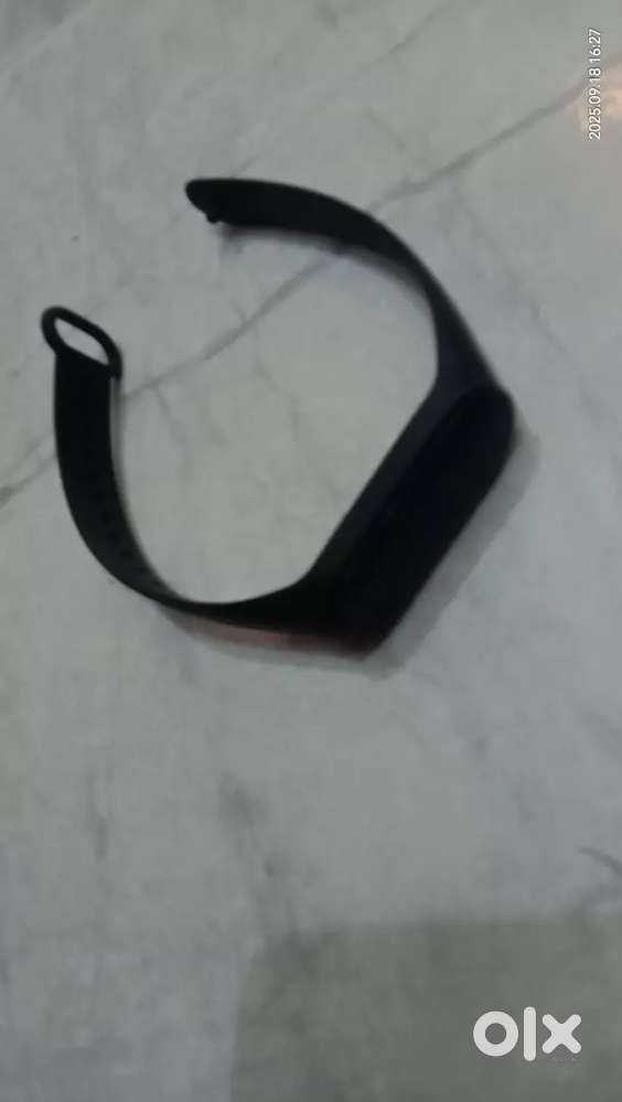 MI smart fitness band 3i