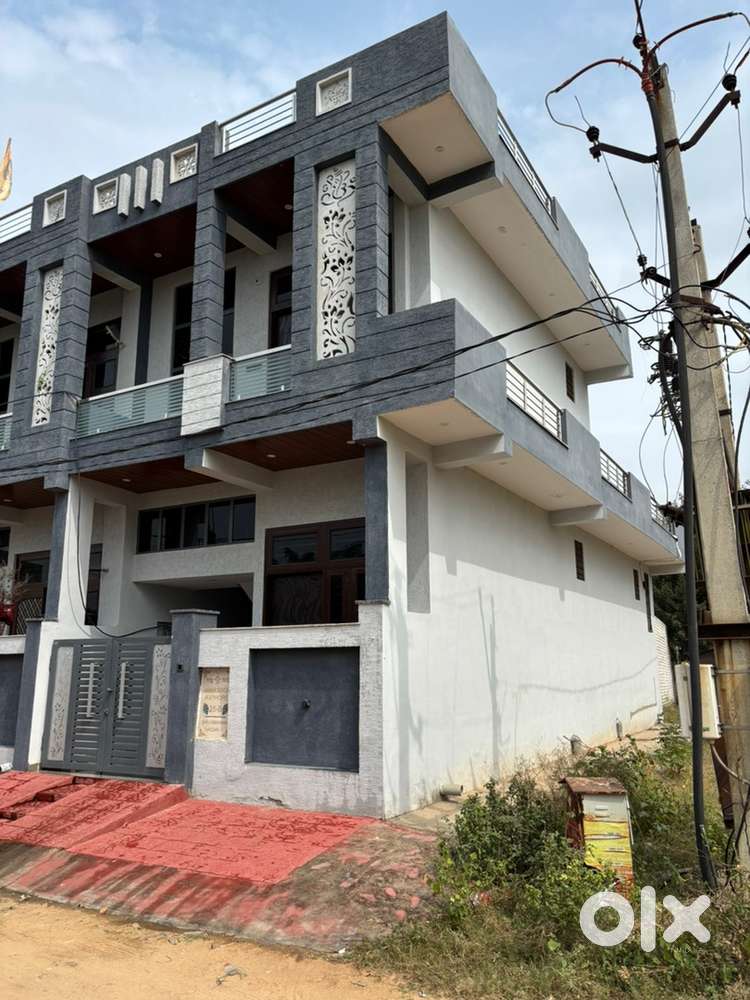87 Gaz Corner Villa for Sale Society Patta on Sirsi Bhankrota Road