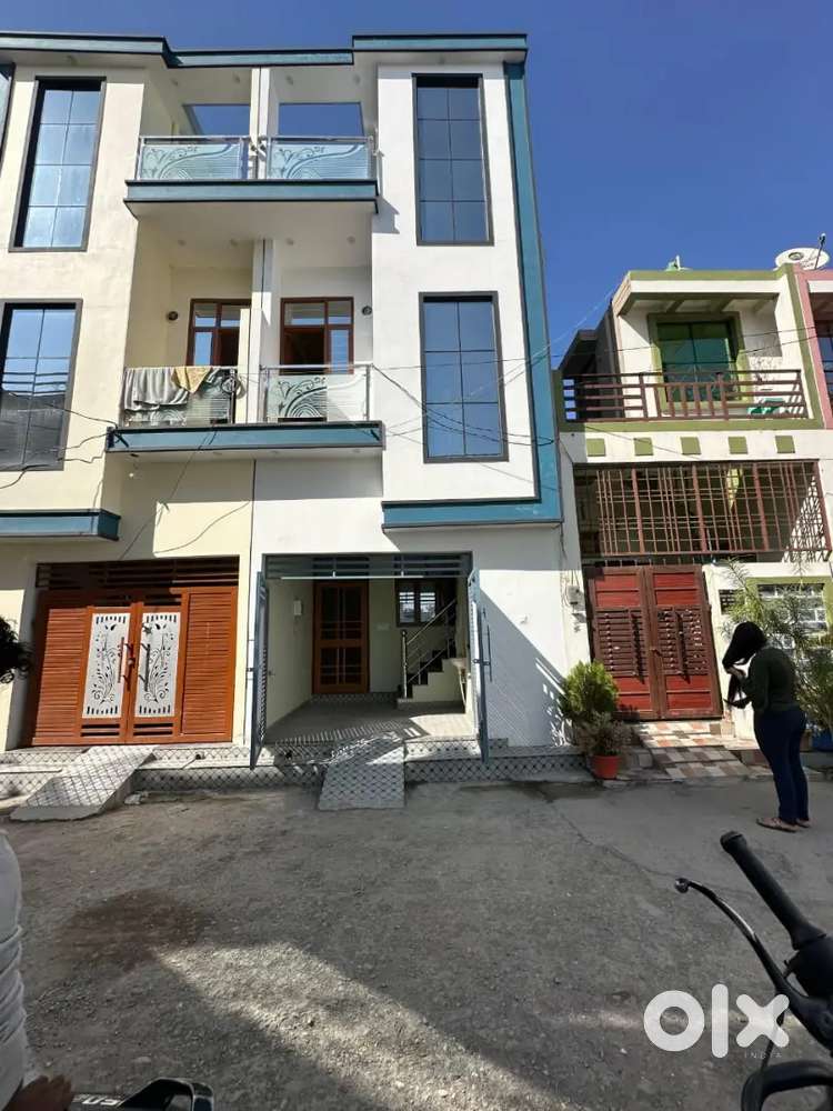 2BHK affordable house for sale, good locality and best price.