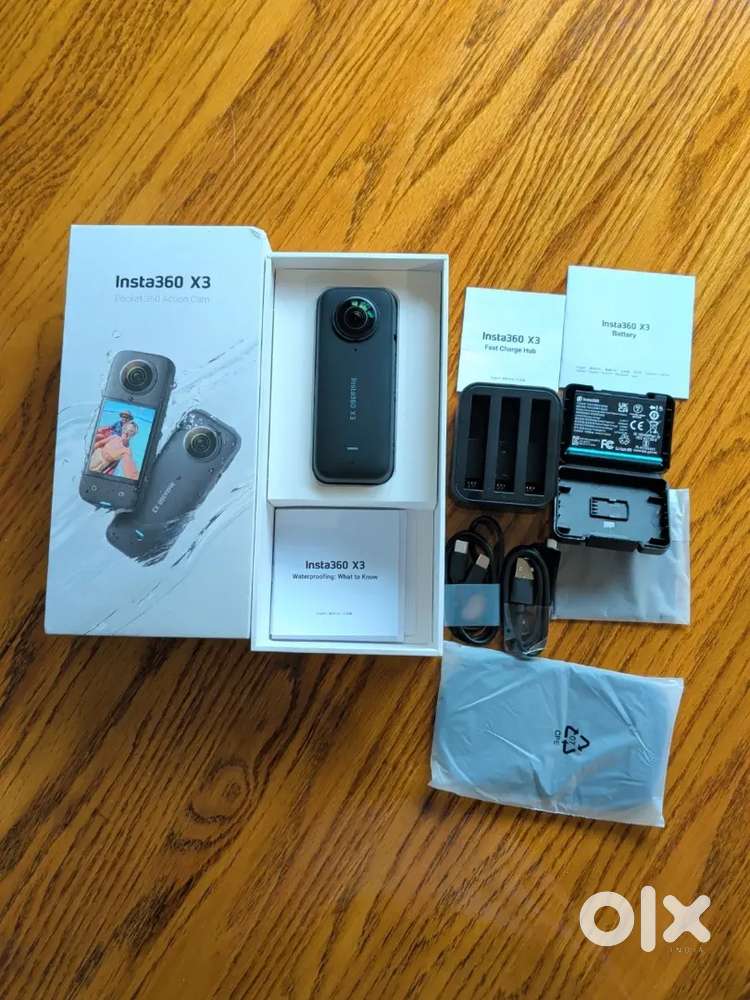 Insta360 X3 5.7K Action Camera - Plus Fast Charge Hub + Extra Battery
