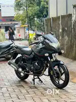 pulsar 220