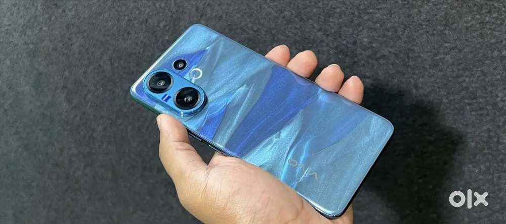 Vivo v60 8/256GB 11 Month Warranty