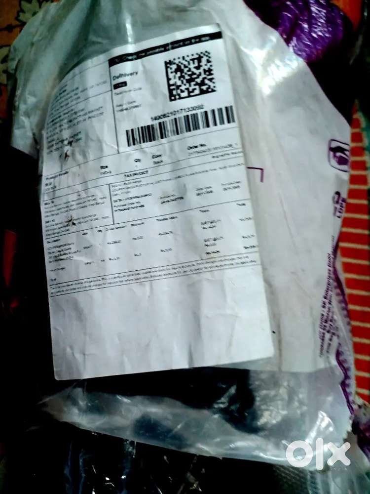 Snikar size9 purchased from online in non refundable con size issue