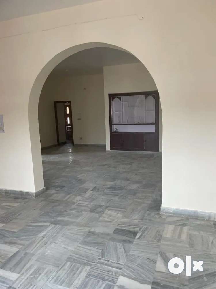 3 bedroom set available for rent in sector 13 karnal