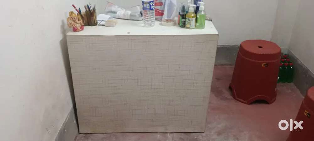 Reception / Computer Table