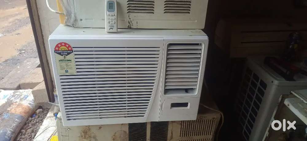 Window AC 1 ton 5 star with remote control